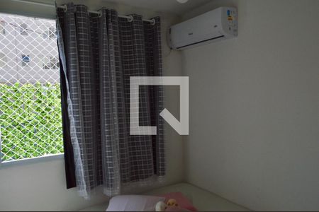 Quarto 1 de apartamento para alugar com 2 quartos, 52m² em Curicica, Rio de Janeiro