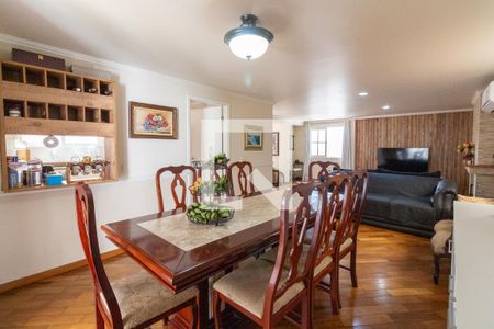 Sala de casa à venda com 4 quartos, 310m² em Rio Pequeno, São Paulo