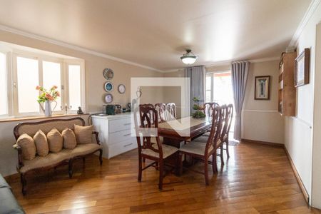 Sala de casa à venda com 4 quartos, 310m² em Rio Pequeno, São Paulo