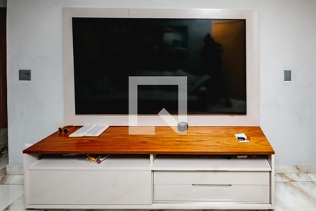 Sala de apartamento à venda com 2 quartos, 83m² em Santa Monica, Belo Horizonte