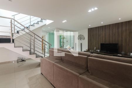 Sala de casa à venda com 4 quartos, 320m² em Vila Nova Savoia, São Paulo