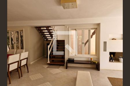 Sala de casa de condomínio à venda com 4 quartos, 290m² em Loteamento Arboreto dos Jequitibas (sousas), Campinas