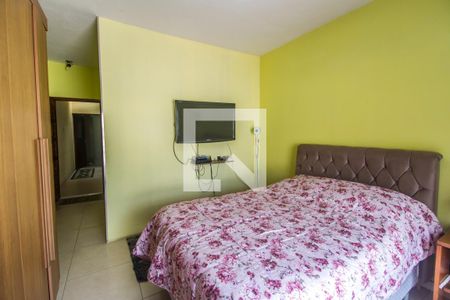 Quarto 1 de casa à venda com 3 quartos, 150m² em Jardim Tupanci, Barueri