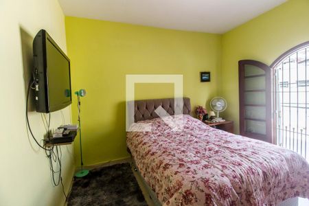 Quarto 1 de casa à venda com 3 quartos, 150m² em Jardim Tupanci, Barueri