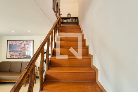 Corredor de casa à venda com 4 quartos, 277m² em Jardim Campestre, São Bernardo do Campo