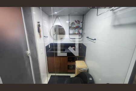 Banheiro Social de kitnet/studio para alugar com 1 quarto, 40m² em Vitória, Salvador
