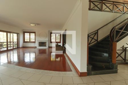 Sala de casa de condomínio para alugar com 6 quartos, 1200m² em Ivoturucaia, Jundiaí