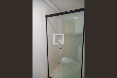 Banheiro de kitnet/studio para alugar com 1 quarto, 30m² em São Judas, São Paulo