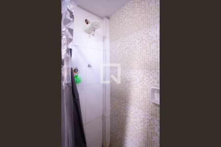 Banheiro de apartamento para alugar com 1 quarto, 60m² em Trindade, São Gonçalo