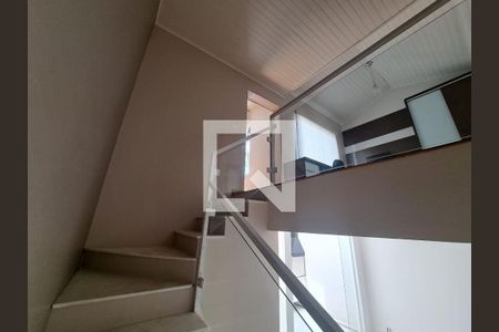 Escada de casa à venda com 3 quartos, 150m² em Bonfim, Osasco