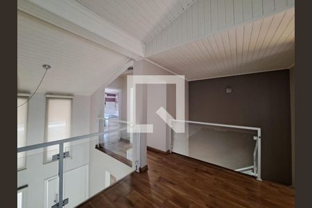 Corredor de casa à venda com 3 quartos, 150m² em Bonfim, Osasco