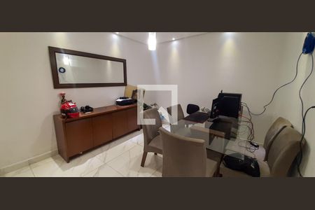 Sala de Jantar de casa à venda com 5 quartos, 300m² em Conceicao, Osasco