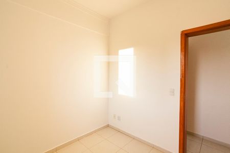 Quarto 1 de apartamento para alugar com 3 quartos, 85m² em Saraiva, Uberlândia