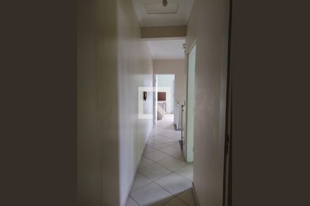 Corredor de casa à venda com 3 quartos, 250m² em Vila Santa Teresa, Santo André