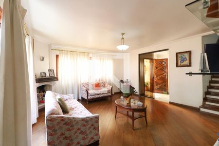 Sala de casa de condomínio à venda com 6 quartos, 600m² em Barro Branco (zona Norte), São Paulo