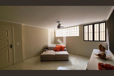 Sala de TV de casa à venda com 4 quartos, 436m² em Retiro, Jundiaí