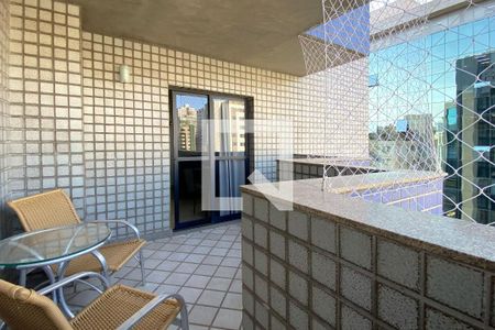 Varanda de kitnet/studio para alugar com 1 quarto, 47m² em Savassi, Belo Horizonte