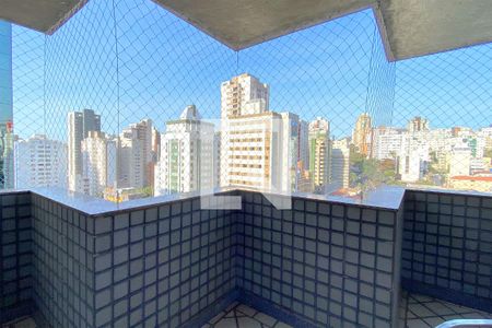 Varanda de kitnet/studio para alugar com 1 quarto, 47m² em Savassi, Belo Horizonte