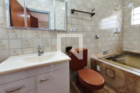 Banheiro Suíte de casa à venda com 3 quartos, 266m² em Vila Mimosa, Campinas