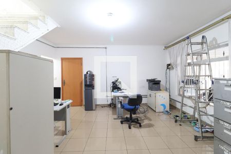 Sala de casa para alugar com 3 quartos, 250m² em Vila Nelson, São Paulo