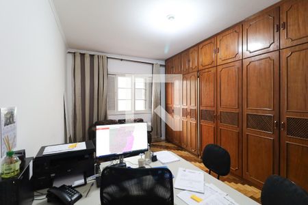 Suite de casa para alugar com 3 quartos, 250m² em Vila Nelson, São Paulo