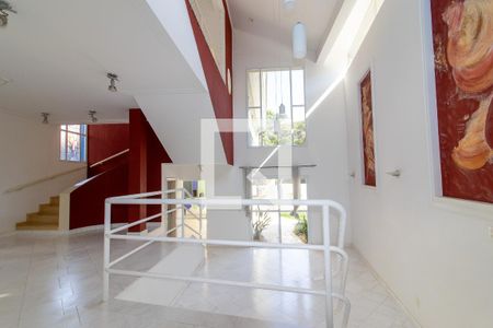 Sala de casa de condomínio para alugar com 5 quartos, 412m² em Residencial Barão do Café, Campinas