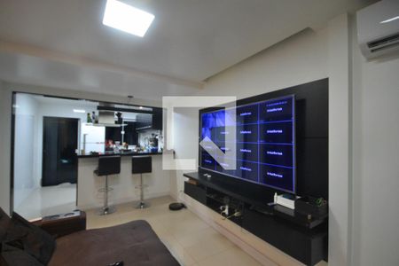 Sala de casa para alugar com 2 quartos, 240m² em Jardim Alvorada, Nova Iguaçu