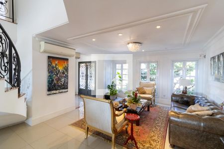 Sala de casa de condomínio para alugar com 4 quartos, 632m² em Nonoai, Porto Alegre