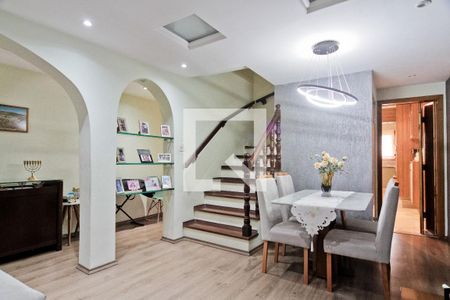 Sala de casa à venda com 3 quartos, 150m² em Vila Marina, São Paulo