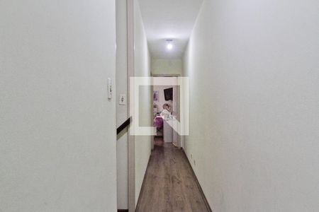 Corredor de casa à venda com 3 quartos, 150m² em Vila Marina, São Paulo