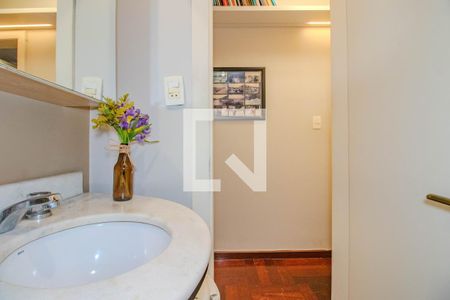 Lavabo de apartamento para alugar com 2 quartos, 141m² em Auxiliadora, Porto Alegre