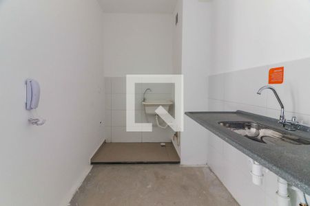 Cozinha e Área de Serviço de kitnet/studio à venda com 2 quartos, 37m² em Vila Butantã, São Paulo