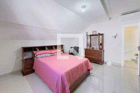 Quarto de casa de condomínio para alugar com 3 quartos, 290m² em Vila Branca, Jacareí