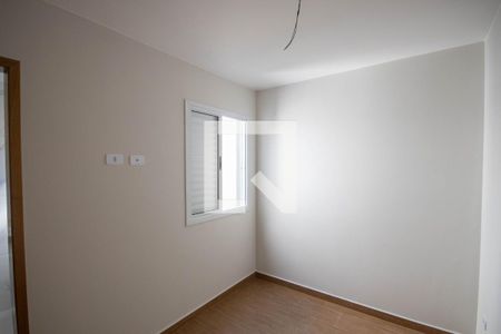 Suíte 1 de casa de condomínio à venda com 2 quartos, 52m² em Vila Constança, São Paulo