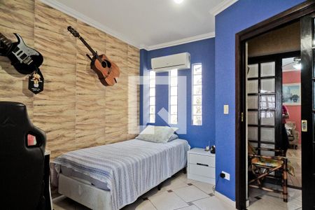 Quarto 1 de casa à venda com 3 quartos, 180m² em Vila Bancaria Munhoz, São Paulo