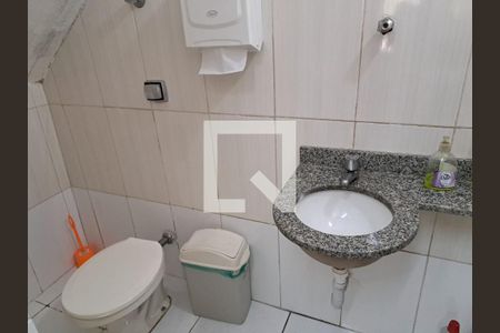 Lavabo de casa para alugar com 5 quartos, 217m² em Jaguaribe, Osasco