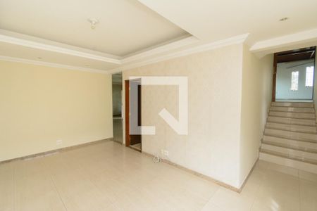 Sala de Jantar de casa para alugar com 3 quartos, 398m² em Jardim Riacho das Pedras, Contagem