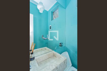 Lavabo de casa para alugar com 4 quartos, 500m² em São Domingos, São Paulo