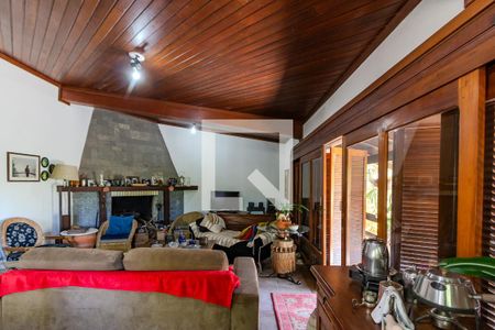 Sala 1 de casa para alugar com 3 quartos, 230m² em Serraria, Porto Alegre