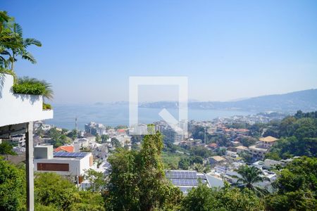 Vista da Sala de casa de condomínio à venda com 7 quartos, 491m² em Charitas, Niterói