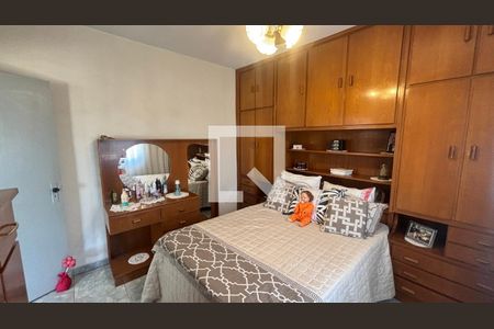 Quarto 1 de casa à venda com 3 quartos, 250m² em Parque João Ramalho, Santo André