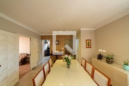 Sala de casa à venda com 3 quartos, 220m² em Vila Sao Joao, Barueri