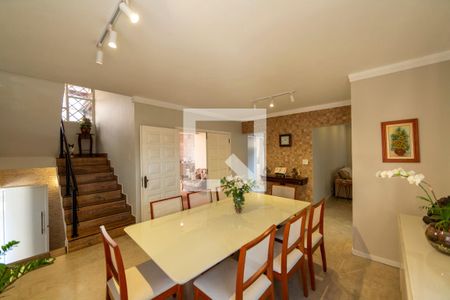 Sala de casa à venda com 3 quartos, 220m² em Vila Sao Joao, Barueri