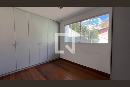 Quarto 1 de casa para alugar com 5 quartos, 539m² em Santa Lúcia, Belo Horizonte