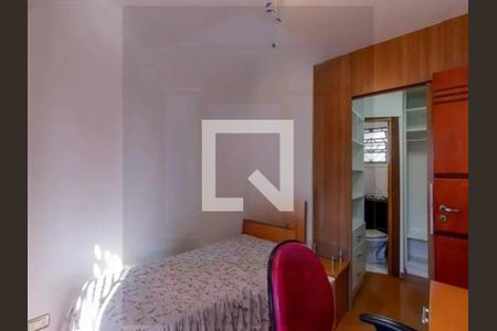 Foto 10 de casa à venda com 3 quartos, 250m² em Vila Gumercindo, São Paulo