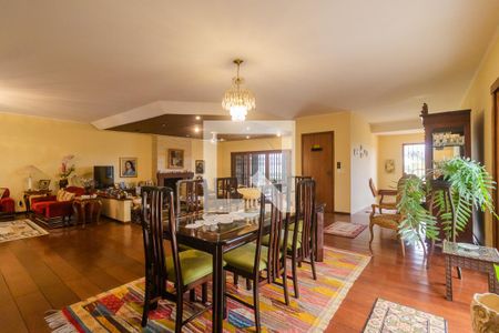 Sala 1 de casa à venda com 3 quartos, 500m² em Glória, Porto Alegre