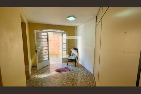 Hall de entrada de casa à venda com 6 quartos, 344m² em Parque Santo Antonio, Guarulhos