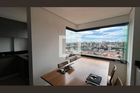 Varanda Sala de apartamento à venda com 3 quartos, 105m² em Nova Campinas, Campinas