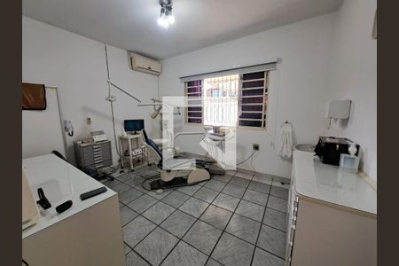 Quarto 1 de casa à venda com 2 quartos, 110m² em Quitaúna, Osasco