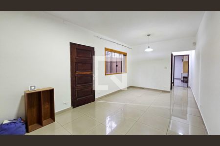 Sala de casa à venda com 3 quartos, 130m² em Jardim Luanda, São Paulo